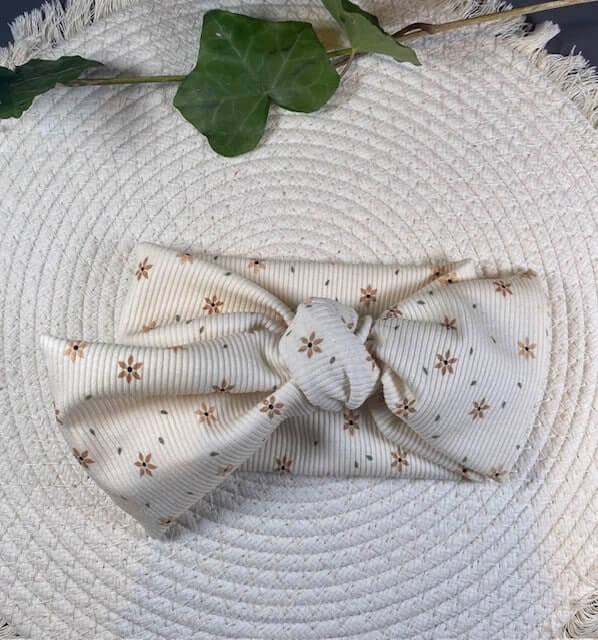 Haarband Model Bow | Sterren & Bloemen | Beige | Maat 0-3 mnd / 3-6 mnd