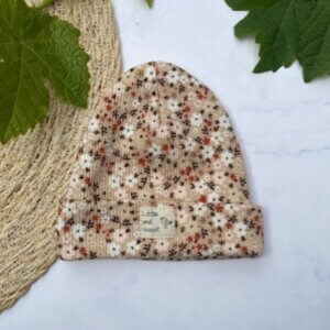 Babymutsje beanie rib in roest, handgemaakt van katoen